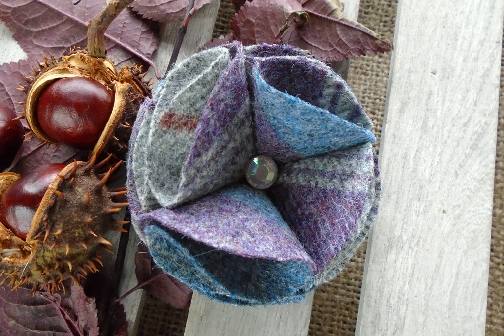 Tweed Brooch/clip - Blue Stripe