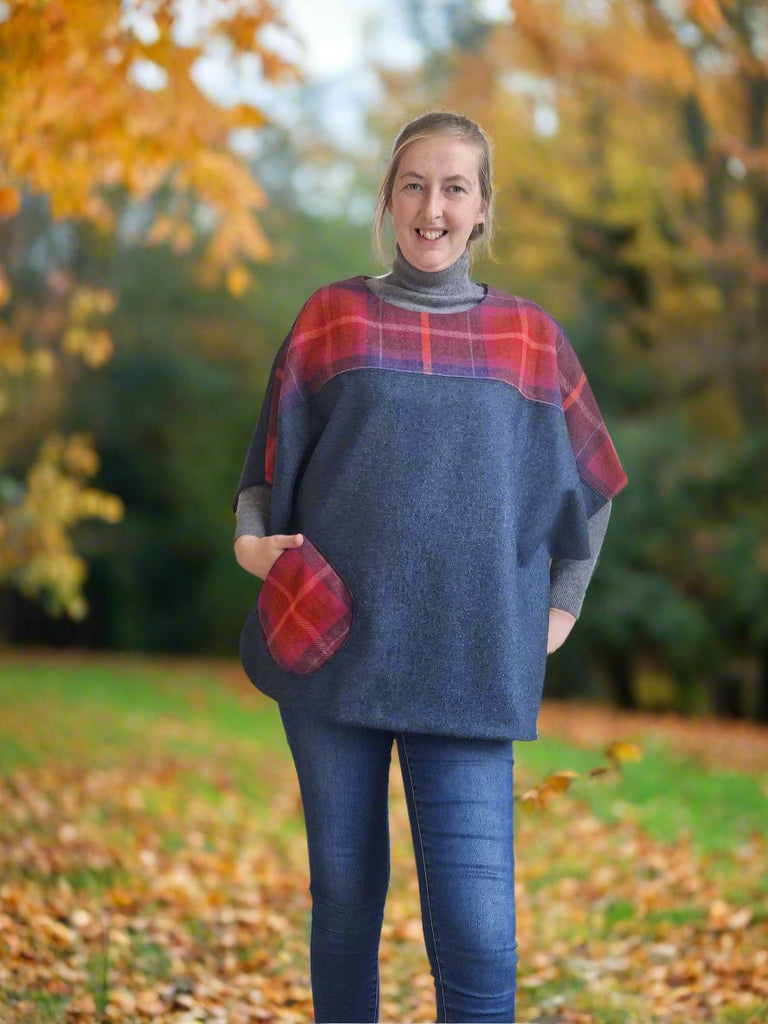 Ainderby Oversized Tweed Top - FireCracker/ Navy Herringbone