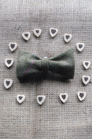 Doggy Bows- Lichen
